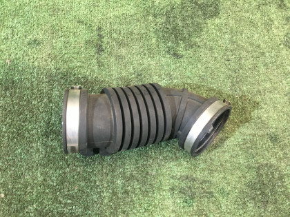 Tubo del filtro de aire SUBARU LEGACY OEM 14457AA300 BEE BHE 2002 EZ30 AT