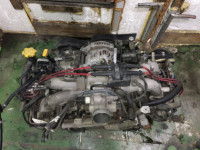 Engine EJ254DXAKE SUBARU LANCASTER OEM 10100BA530 BH9 BE9 1998 EJ254 AT