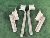 スカッフプレート SUBARU LANCASTER OEM 94060AE000GE, 94060AE010GE, 94061AE000GE, 94061AE010GE BHE BH9 1998 beige 8L5