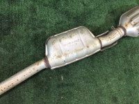 Secção central do escape SUBARU LANCASTER OEM 44200AE050 BH9 BE9 1998 EJ254 AT