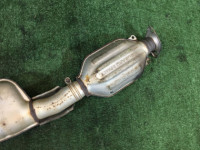 Secção central do escape SUBARU LANCASTER OEM 44200AE050 BH9 BE9 1998 EJ254 AT
