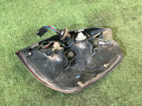 左尾灯 SUBARU LANCASTER OEM 84201AE090 BHE BH9 1998
