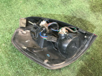 右尾灯 SUBARU LANCASTER OEM 84201AE080 BHE BH9 1998