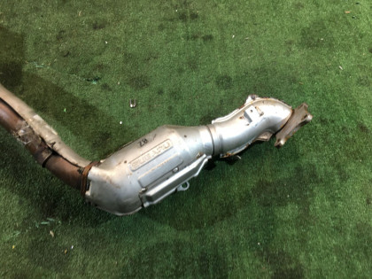ท่อร่วมไอเสีย Гусь SUBARU LEGACY OEM 44612AA320  44611AA160 BP5 2006 EJ20X