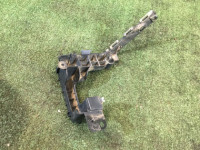 Suporte esquerdo do para-choques traseiro DAIHATSU TANTO OEM 52156-B2350 LA600S 2017