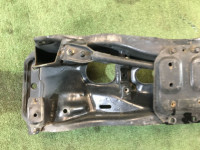 Travesaño delantero SUBARU LEGACY OEM 20101AE030 BE5 BH5 2001 EJ206 AT