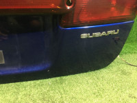 Portón trasero SUBARU LEGACY OEM 60800AE060, 63011AE020 BH9 BHE BH5 2001 blue 14L