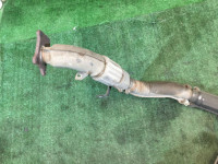แคทาลิติก SUBARU LEGACY OEM 44102AE070, 44102AE110 BH5 BE5 2001 EJ206 AT