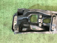 Travesaño delantero SUBARU LEGACY B4 OEM 20100AC021 BE5 BH5 1999 EJ206