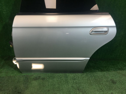 Porta traseira esquerda SUBARU LEGACY B4 OEM 60400AE250 BE9 BE5 BH5 1999 silver 792