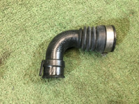 ท่ออินเตอร์คูลเลอร์ правый SUBARU LEGACY B4 OEM 14462AA081 BE5 BH5 1999 EJ206