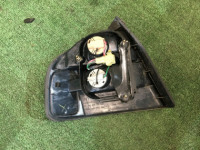 右尾灯 SUBARU LEGACY B4 OEM 84201AE04A BEE BE9 BE5 1999