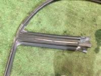 Borracha da porta direita SUBARU LEGACY B4 OEM 63521AE000 BE5 BE9 BEE 1999 silver 792
