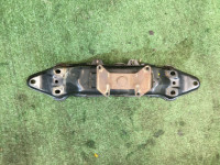ミッションメンバー 41011AE000, 41022AE120 SUBARU LEGACY