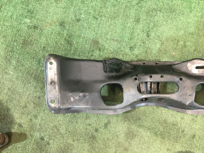 Travessa dianteira SUBARU LEGACY OEM 20101AE013 BHE BEE 2002 EZ30