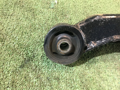差速器支座 SUBARU LEGACY OEM 41310AE020 BHE BH9 BH5 BE5 BE9 BEE 2002 EZ30