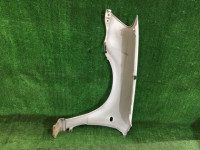 右前翼子板 SUBARU LEGACY OEM 57120AE001 BHE BH9 BH5 BE5 BE9 BEE 2002 White 51E, 96H