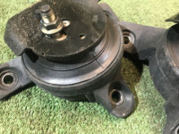 Apoios do motor SUBARU LEGACY OEM 41022AE100, 41022AE110 BHE BEE 2002 EZ30