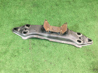 คานรองเกียร์ 41011AE010, 41022AC150 SUBARU LANCASTER