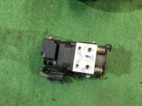 กล่อง ABS VDC 27539AE001 SUBARU LANCASTER
