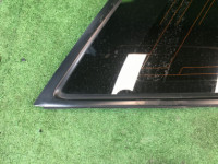 右リアクォーターガラス SUBARU LANCASTER OEM 65210AE230NB BHE BH9 BH5 2002