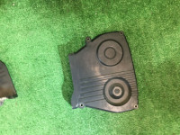 Tapa de distribución izquierda SUBARU LANCASTER OEM 13574AA093 BH9 BE9 BH5 BE5 1998 EJ254