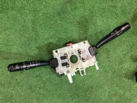 สวิตช์ก้านคอพวงมาลัย 83111AE020 SUBARU LANCASTER