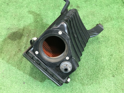 Корпус воздушного фильтра SUBARU LANCASTER OEM 46053AC090, 46053AC080 BH9 2000 EJ254 AT