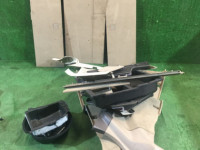 แผงบุห้องเก็บของท้าย 65576AE000, 65576AE010, 95066AE020GG 95066AE030GG SUBARU LANCASTER