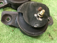Soportes de motor SUBARU LANCASTER OEM 41022AE020, 41022AE030 BH9 BE9 BH5 BE5 2000 EJ254 AT