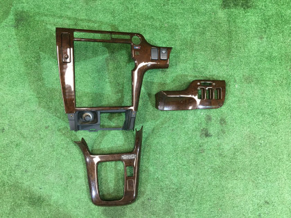 ชุดกรอบเครื่องเสียง 66060AE040, 66050AE010, 94110AE060 SUBARU LANCASTER