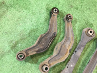Brazos de suspensión traseros SUBARU LANCASTER OEM 20250AE030, 20250AE050, 20250AE010, 20250AE000 BHE BH9 2000 EJ254 AT