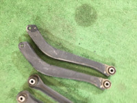 Brazos de suspensión traseros SUBARU LANCASTER OEM 20250AE030, 20250AE050, 20250AE010, 20250AE000 BHE BH9 2000 EJ254 AT
