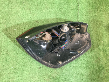 左テールランプ SUBARU LANCASTER OEM 84201AE230 BHE BH9 2000