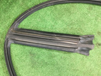 右ドアウェザーストリップ SUBARU LANCASTER OEM 63521AE020 BHE BH9 BH5 2000 8L5
