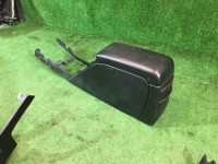 Glovebox and armrest SUBARU LEGACY OEM 92111AE010ML BHE BH9 BH5 BE5 BE9 BEE 2001 01G