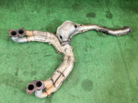 触媒 коллектор выпускной 44109AE001, 44111AE160 SUBARU LEGACY