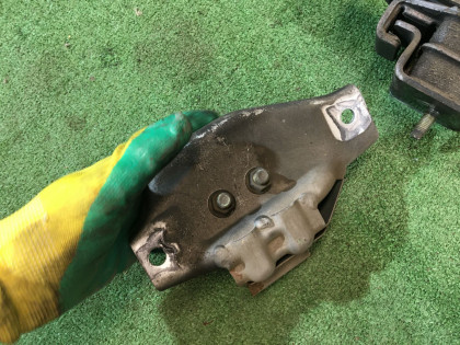 エンジンマウント SUBARU LEGACY OEM 41022FA000 BG9 BG5 BD5 BD9 1997 EJ25 AT