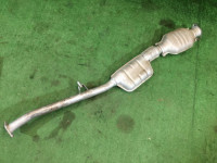 ท่อไอเสียท่อนกลาง SUBARU LEGACY OEM 44200AC080 BG9  BD9 1997 EJ25 AT