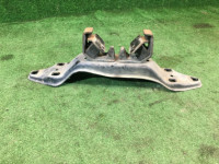 คานรองเกียร์ 41022AA241, 41022AA231 SUBARU LEGACY