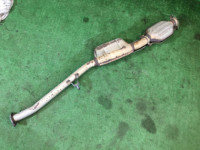 ท่อไอเสียท่อนกลาง SUBARU LEGACY OEM 44200AC080 BG9  BD9 1996 EJ25 AT
