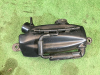 エアダクト SUBARU LEGACY OEM 14435AA032 BG9  BD9 1997 EJ25 AT