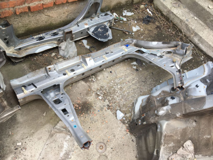 Estribo metálico derecho SUBARU LEGACY OEM 51415AC061 BG9 BG5 BD5 BD9 1997 silver 406