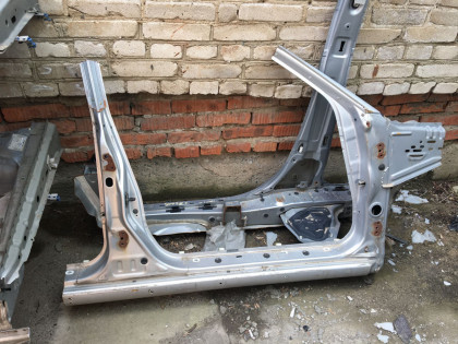 ชายล่างตัวถังขวา 51415AC061 SUBARU LEGACY