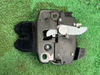กลอนล็อกฝากระโปรงท้าย 57530AG010 SUBARU LEGACY