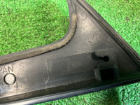 Молдинг бокового стекла левый SUBARU LEGACY OEM 91012AC010, 91011AC110 BG9 1995 Black 47A