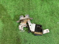 Замок пятой двери SUBARU LEGACY OEM 63032AE020 BH9 2001 51E