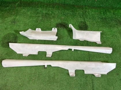 Protector de los tubos de la calefacción SUBARU LEGACY OEM 94060AC500 94060AC510 94061AC500 94061AC510 BG9 1996 EJ25 AT