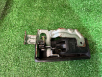 Puxador da tampa do depósito SUBARU LEGACY OEM 57340AE020 BH5 1999 silver 792