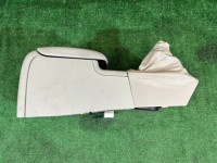 Porta-luvas e apoio de braço кожа SUBARU OUTBACK OEM 92111AG040WA BP9 2004 gold 3M4